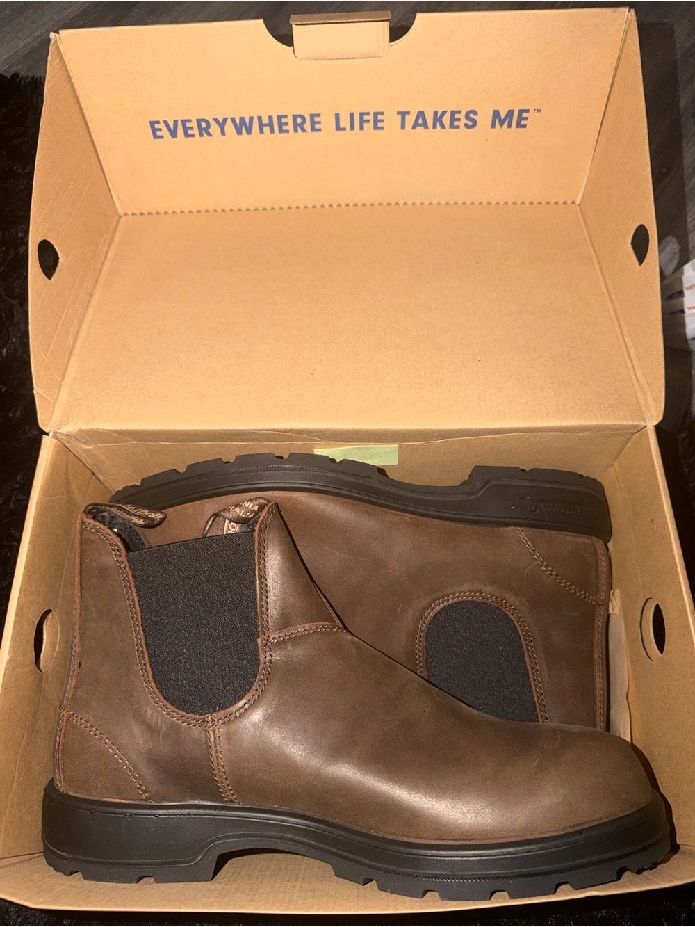 Blundstone Brown Leather Chukka Boots with Black Elastic Panels